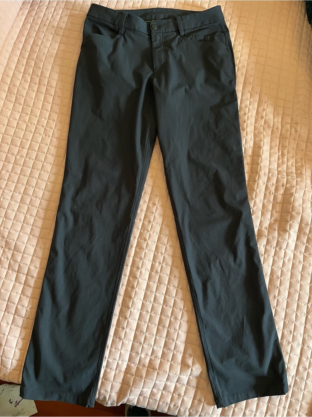 Lululemon Commission Pants in Black - sz 32